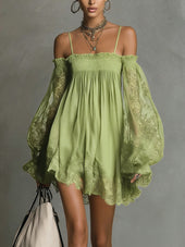 Nádia - Vestido mini com ombros à mostra e renda