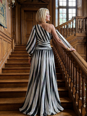Adelaide | Vestido Comprido Fluido de Um Ombro