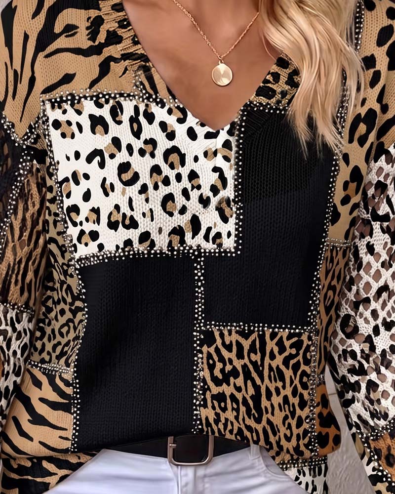 Leopardji pulover z V-izrezom in dolgimi rokavi