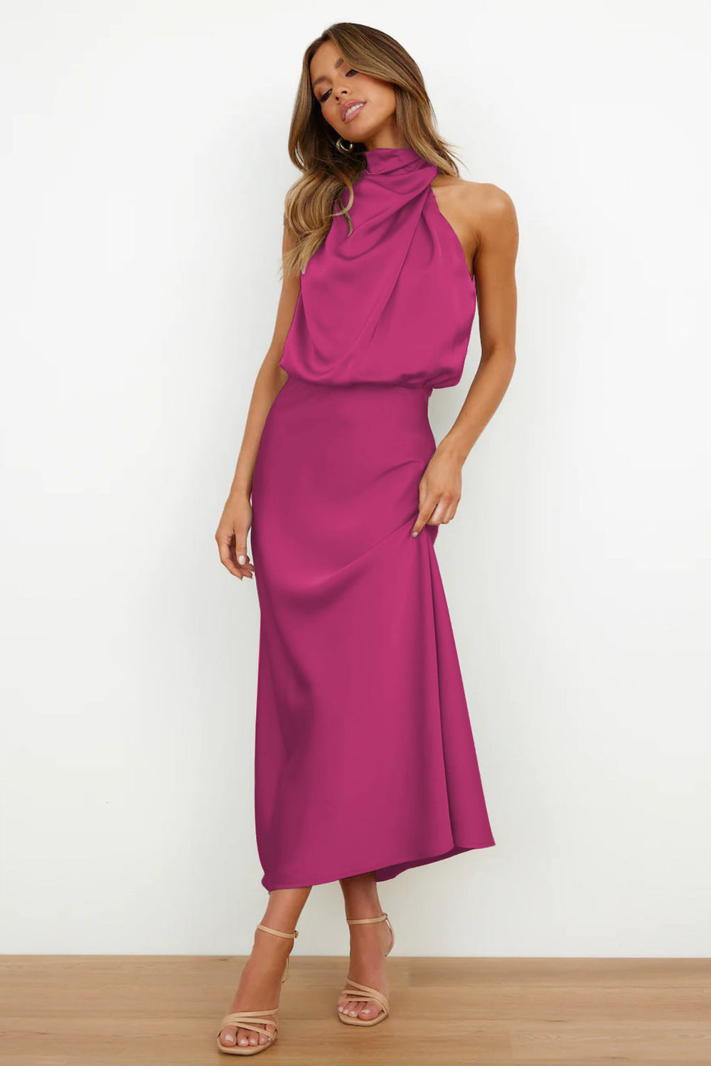 Emanuela | Vestido Comprido Drapeado com Decote Halter