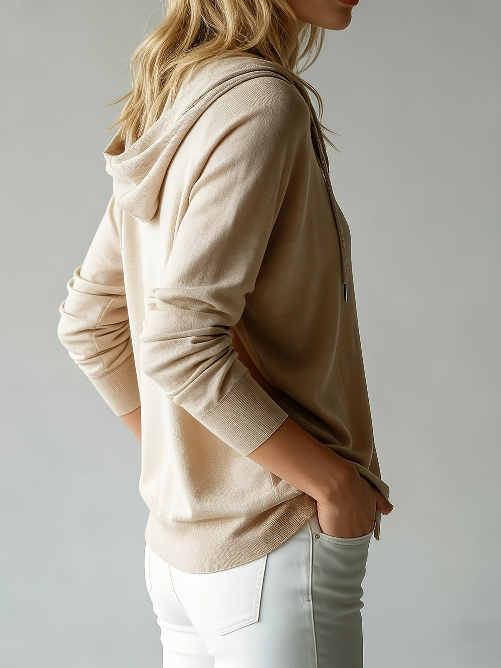 Arianna | Jopica s kapuco in gumbi – marelična
