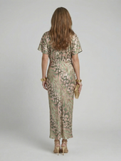 Marta | Vestido Midi Estampado com Torção na Cintura