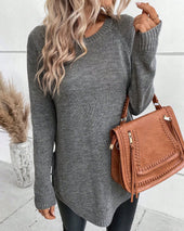 Pulover z raglan rokavi in vozlom ob strani