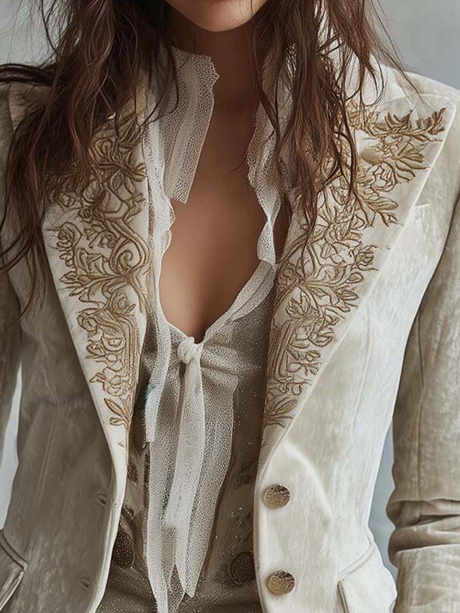 Cristina | Blazer de Alfaiataria Marfim Bordada