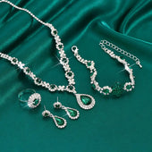 Adriana Lysandre Schmuckset | Weißgold