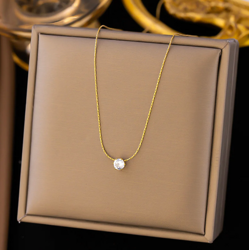 Brites | Colar Fino Dourado com Cristal