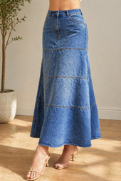 Maria - Saia de Jeans de Comprimento Médio