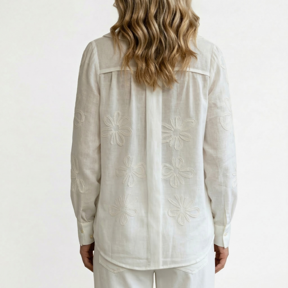 Alice - Blusa Romântica com Bordados de Margaridas