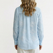 Alice - Blusa Romântica com Bordados de Margaridas