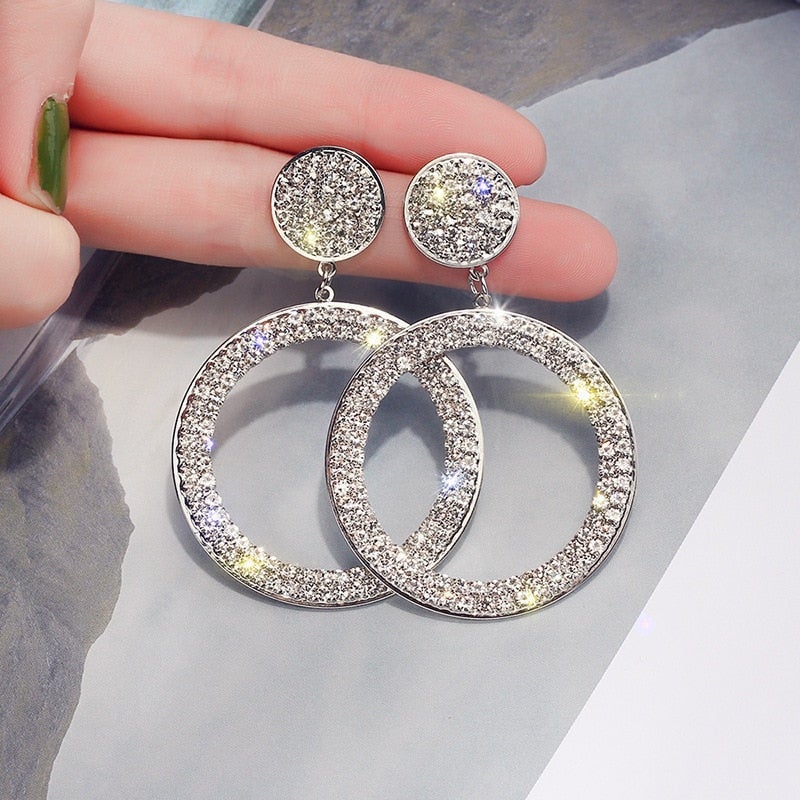 Gold- und Silber-Zirkonia-Ohrringe