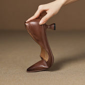 Sapatos de Salto Baixo Calenne em Couro