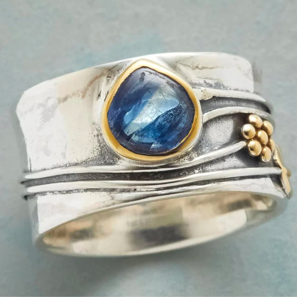 Ermelinda | Anel Vintage com Pedra Azul