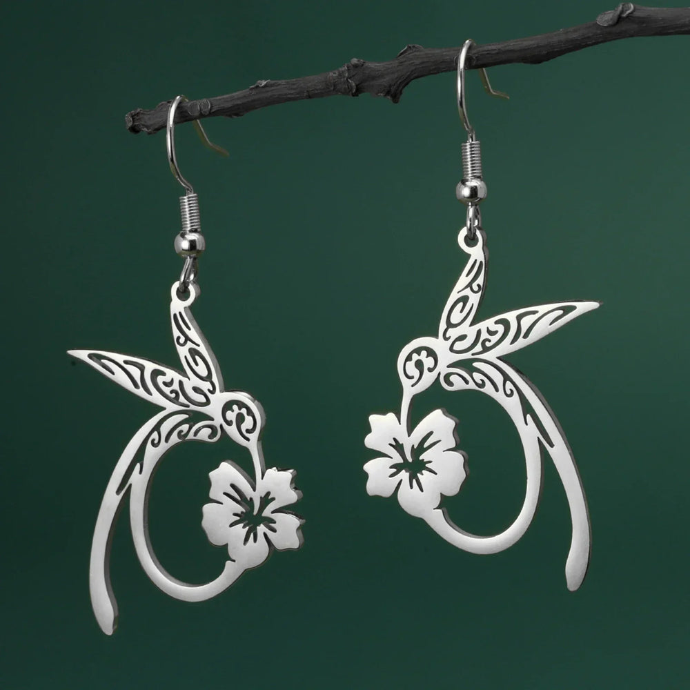 Isilda | Brincos Colibri e Flor