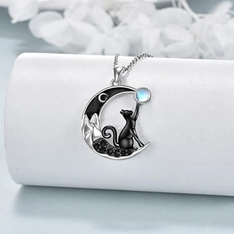 Elvina | Colar Gato Preto e Lua