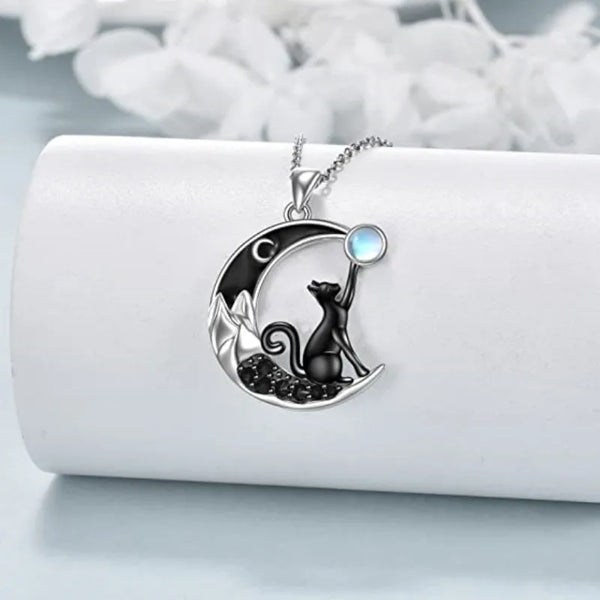Elvina | Colar Gato Preto e Lua
