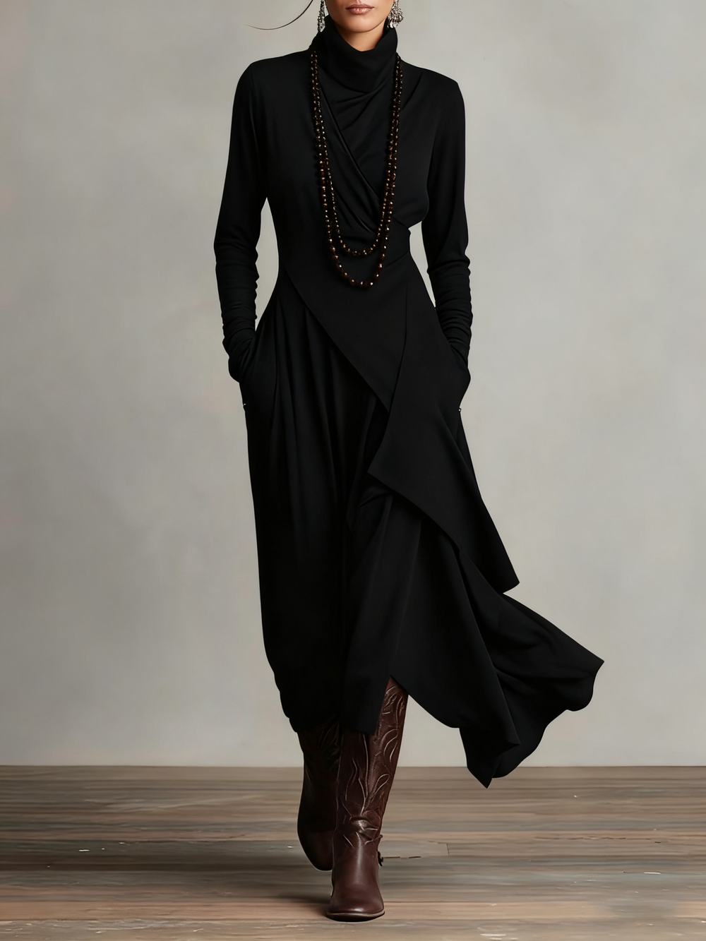Domitila | Vestido Comprido Assimétrico com Gola Alta