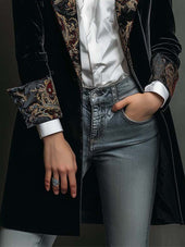 Clara | Blazer Ajustado com Estampado Barroco Preto