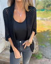 Eleganten plašč z ažurnim pletenjem