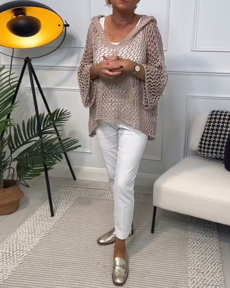 Enobarvni pulover s kapuco in zvezdastim izrezom