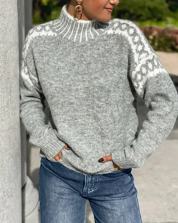 Camisola com Gola Alta e Padrão Contrastante