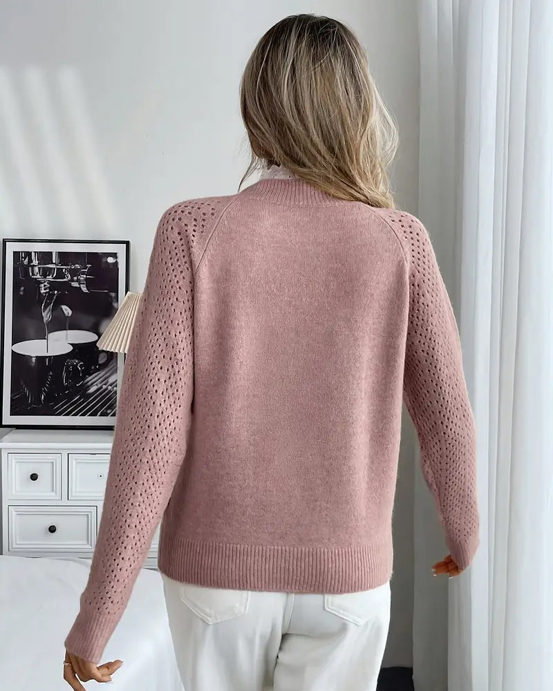 Eleganten pulover z volani na robu