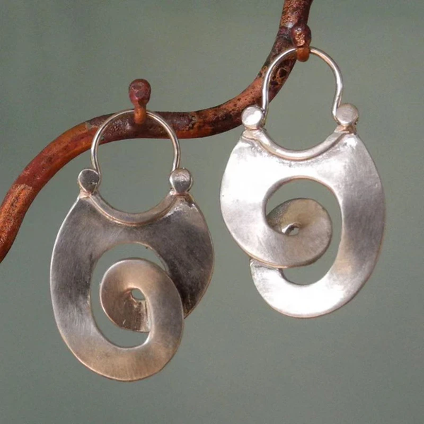 Belmira | Brincos Vintage em Espiral