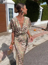Higínia | Vestido Midi Estampado em Tons de Cobre