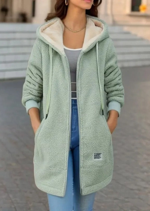 LAILA | Dolg teddy plašč s kapuco in flis podlogo