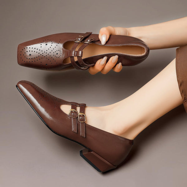Daniela | Sapatos Mary Jane Brogue com Tira Dupla