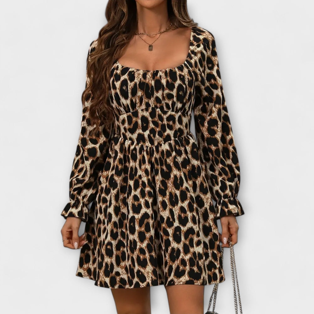 Vestido com estampado leopardo