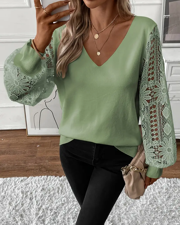 Camisola Vazada Moderna com Decote em V