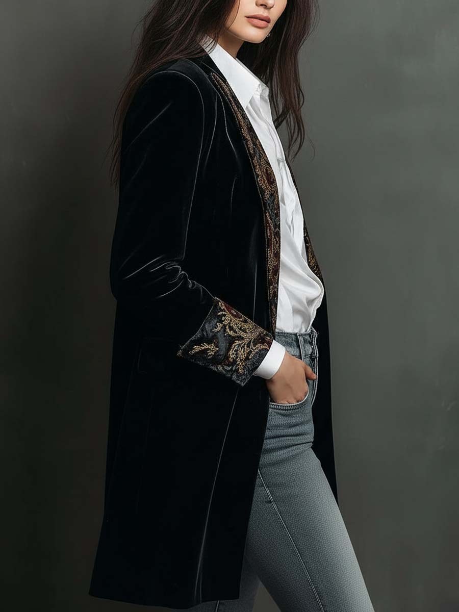 Clara | Blazer Ajustado com Estampado Barroco Preto