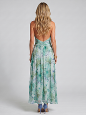 Graciete | Vestido Midi Floral Plissado com Decote Halter