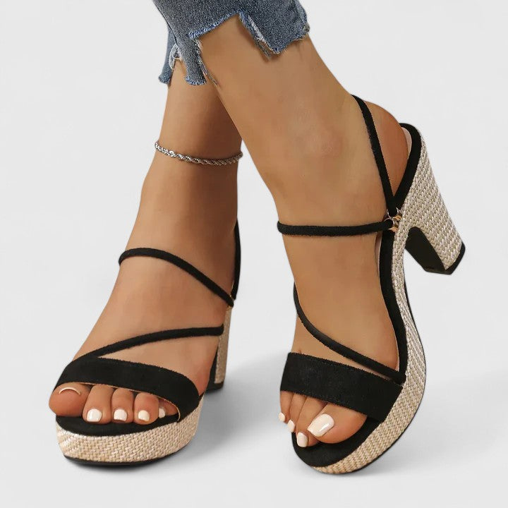Joana - Saltos Elegantes Ortopédicos