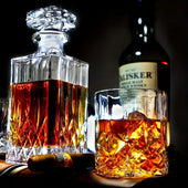 Conjunto Garrafa e Copos de Whisky
