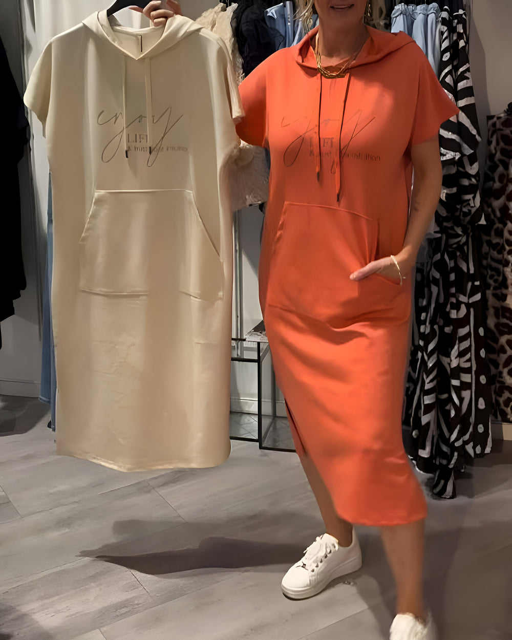Saskia™ - Vestido Casual com Capuz