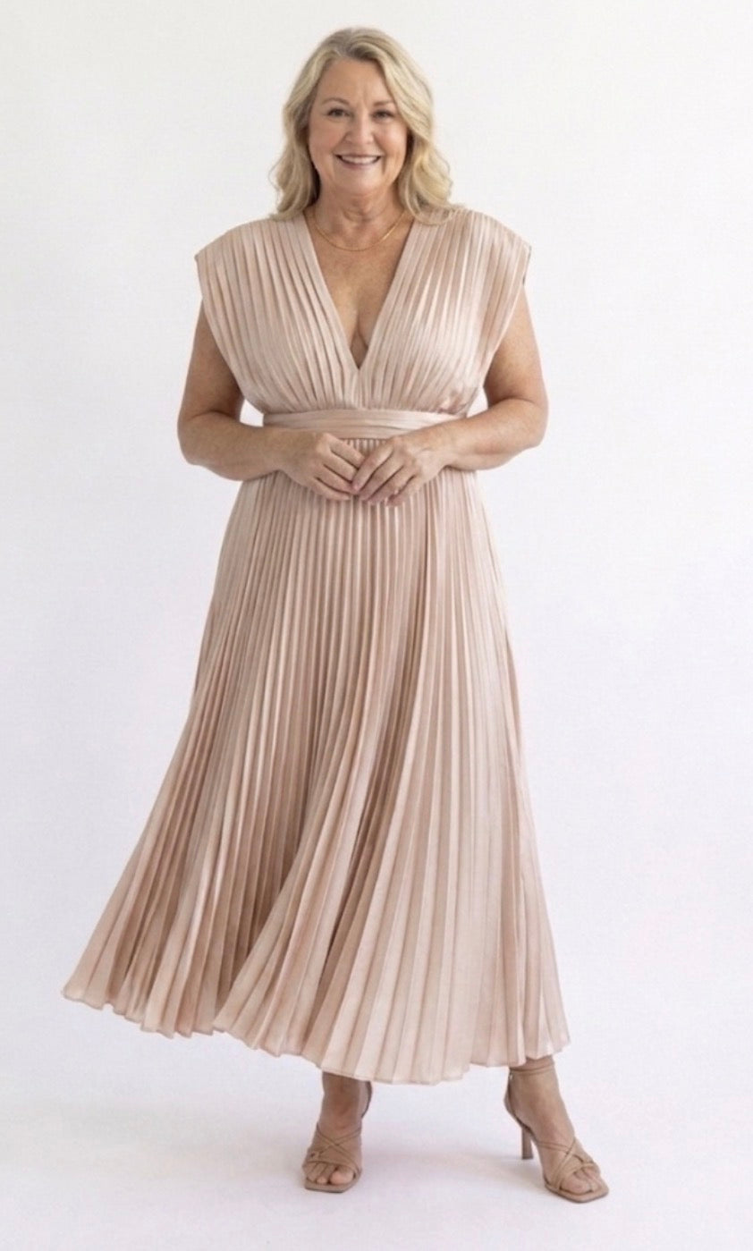 Estela | Vestido Midi Plissado Elegante