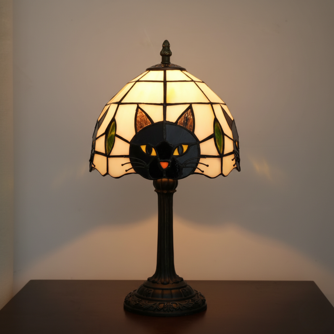 Mariana | Candeeiro com Abajur Creme e Gato Preto