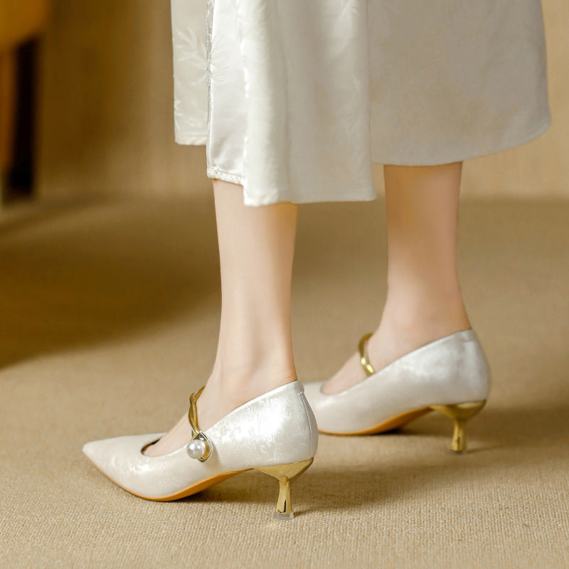 Luciana | Sapatos de Salto com Tira de Pérolas