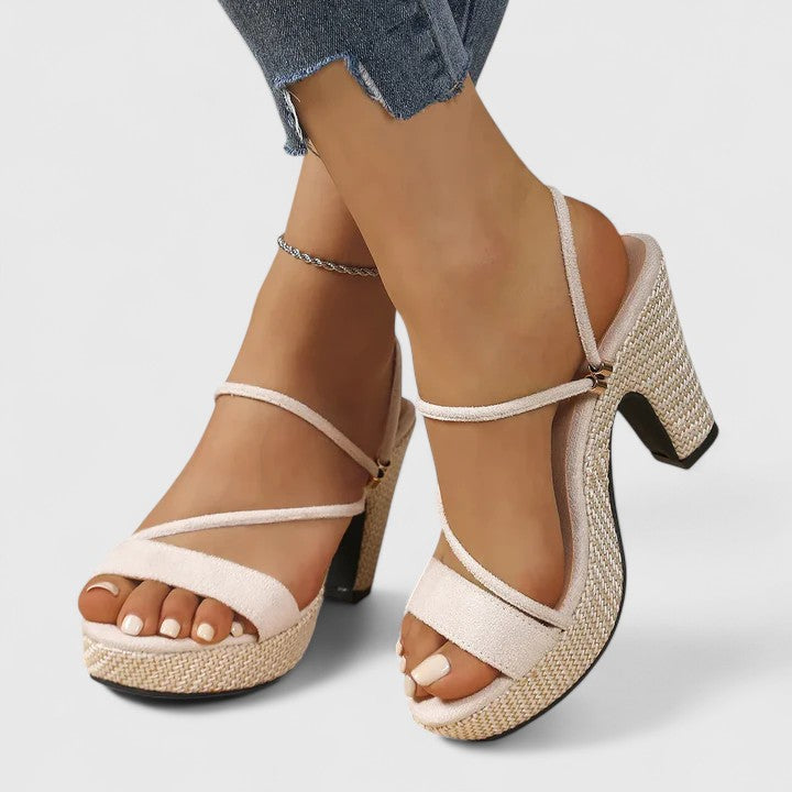 Joana - Saltos Elegantes Ortopédicos