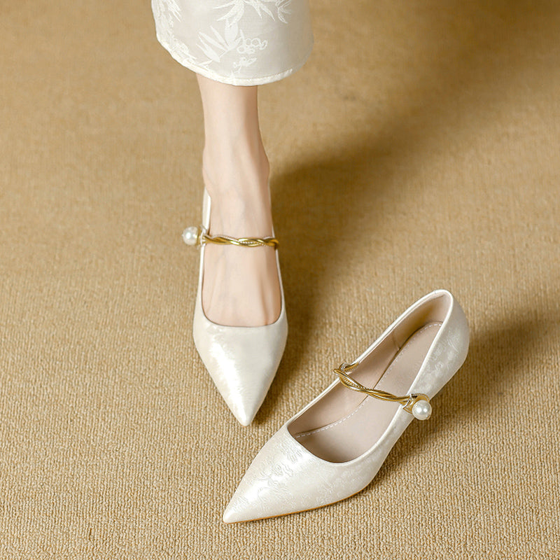 Luciana | Sapatos de Salto com Tira de Pérolas