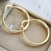 Auffällige Gold Ohrringe