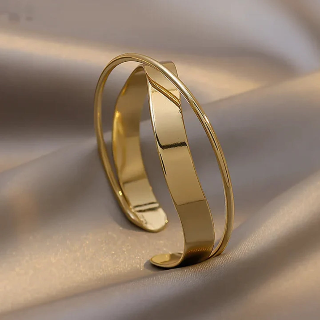 Klassisch goldenes Vintage-Armband