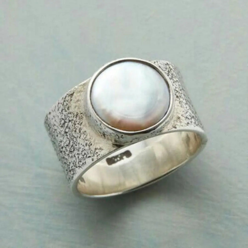 Vintage Ring aus Silber mit weißer Perle