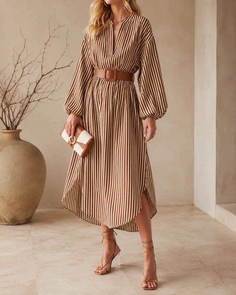 Simone | Vestido Camiseiro Midi às Riscas com Cinto