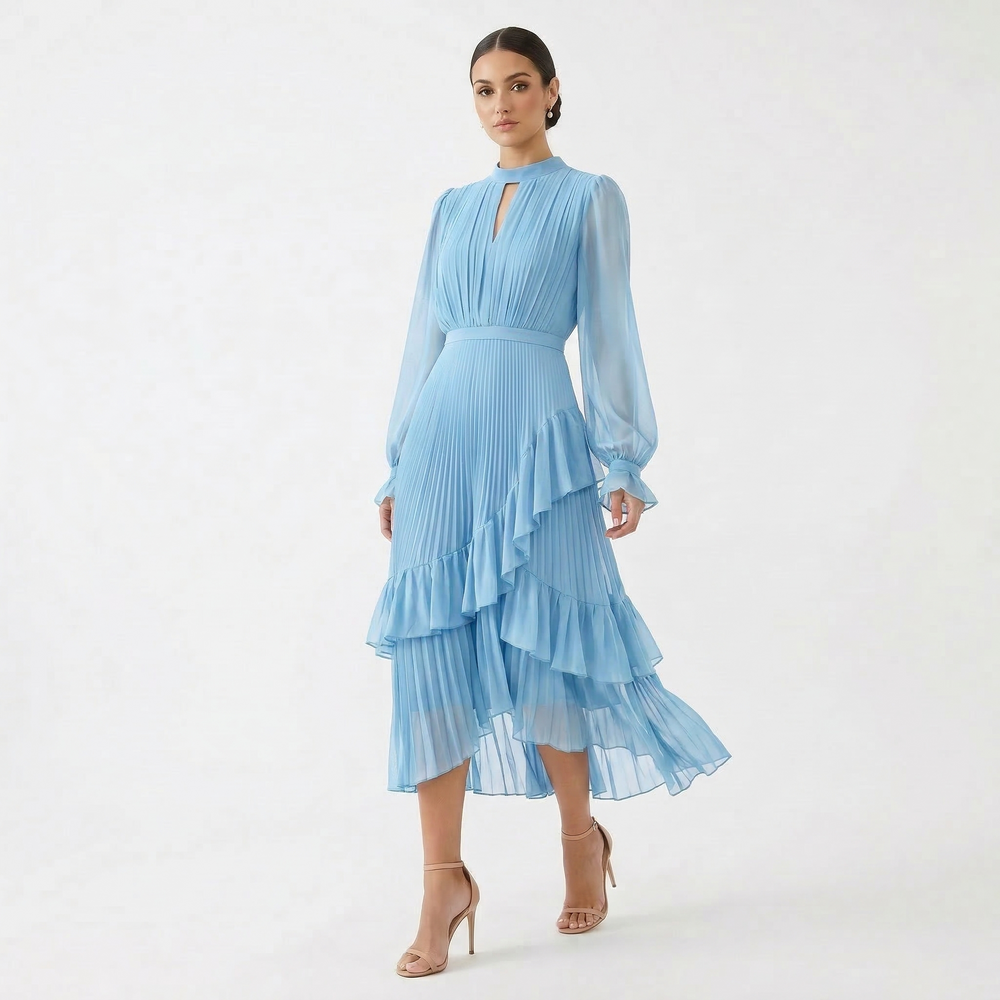 Mariana - Vestido Plissado com Mangas Fluídas e Folhos Assimétricos