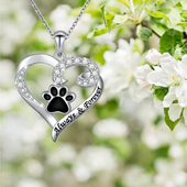 Etelvina | Colar Coração com Patinha de Cão