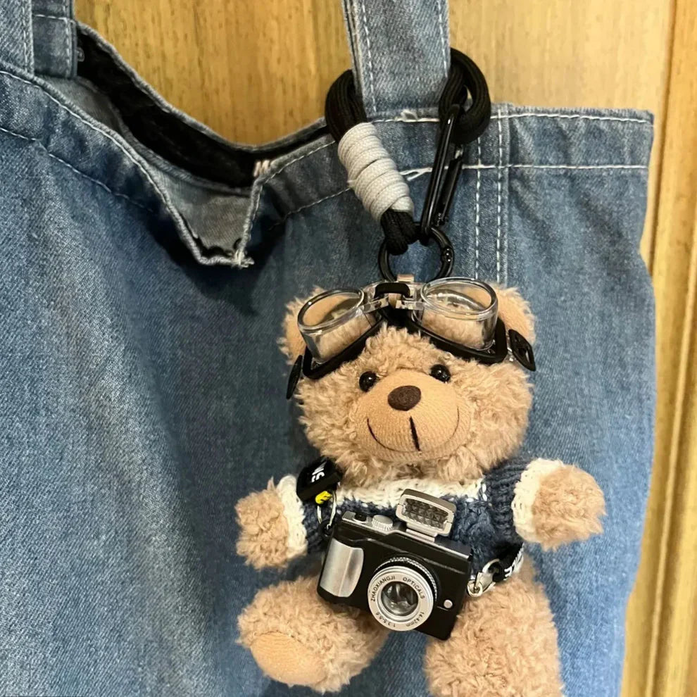 TEDI | Obesek za torbo – medvedek popotnik