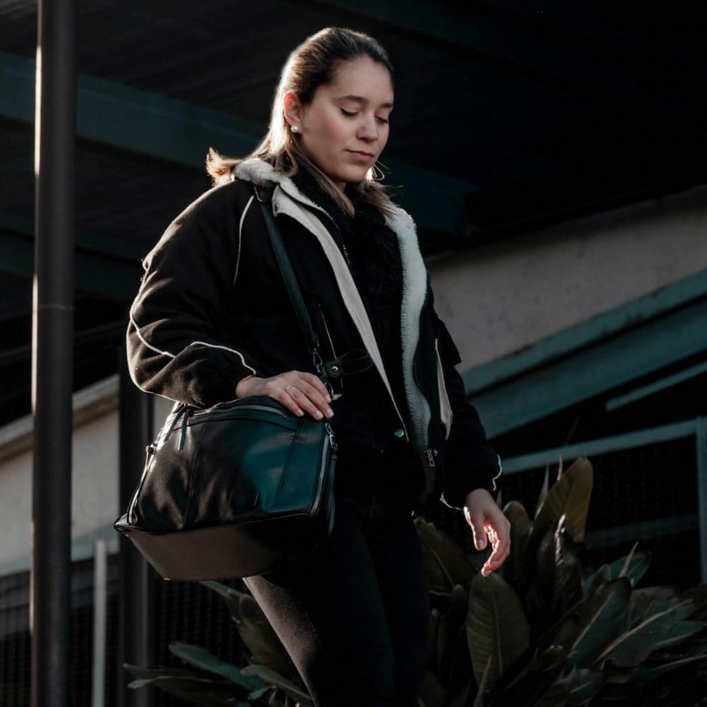 Ilda | Mala Hobo Espaçosa com Vários Fechos