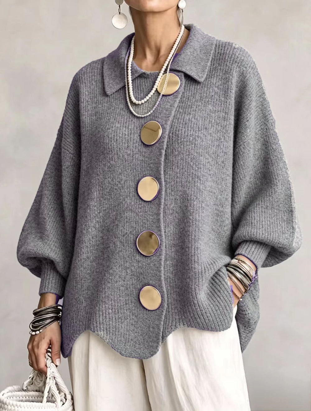 Victoire | Cardigan Oversize com Botões Dourados